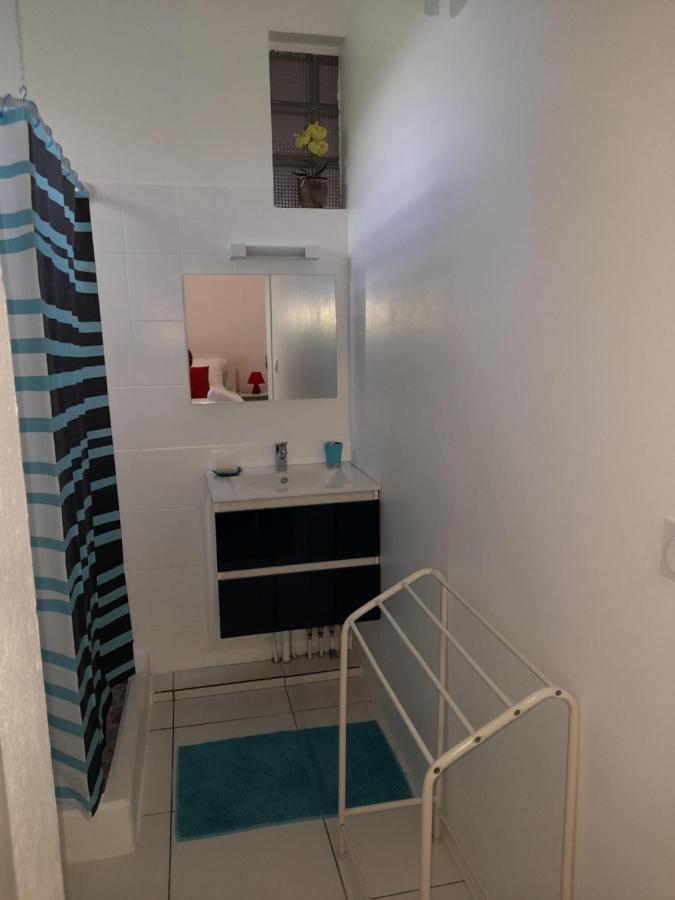 Apartamento Chez Lucile Et Gilbert Bouillante Exterior foto