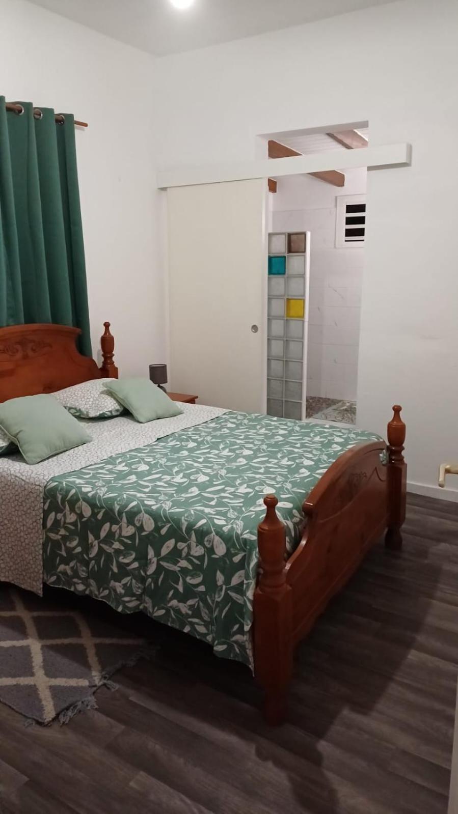 Apartamento Chez Lucile Et Gilbert Bouillante Exterior foto